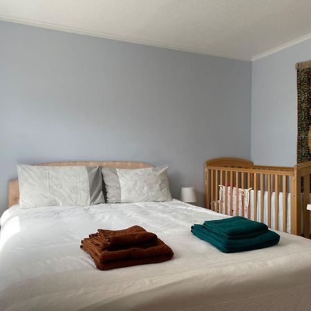 Morden Flat Close To Dlr Station With Free Parking ลอนดอน ภายนอก รูปภาพ