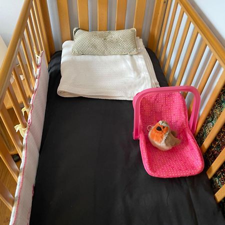 Morden Flat Close To Dlr Station With Free Parking ลอนดอน ภายนอก รูปภาพ